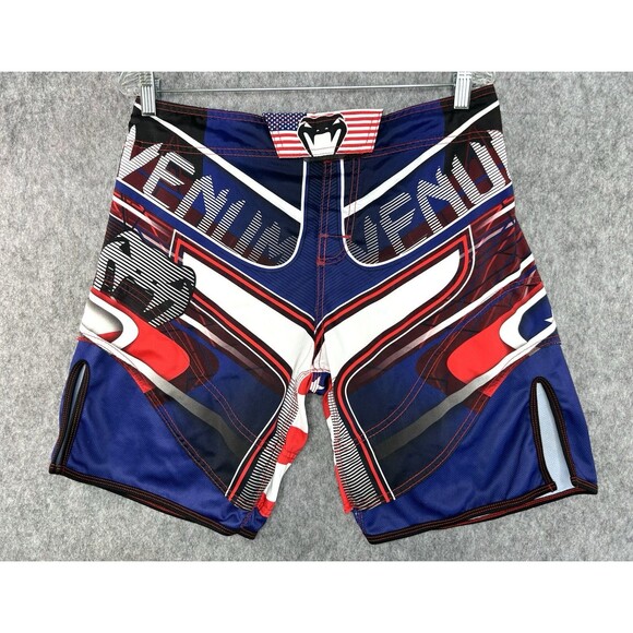 Venum Shorts Mens 31/32 Small Red White Blue USA Flag MMA Muay Thai Martial Arts - Picture 1 of 12